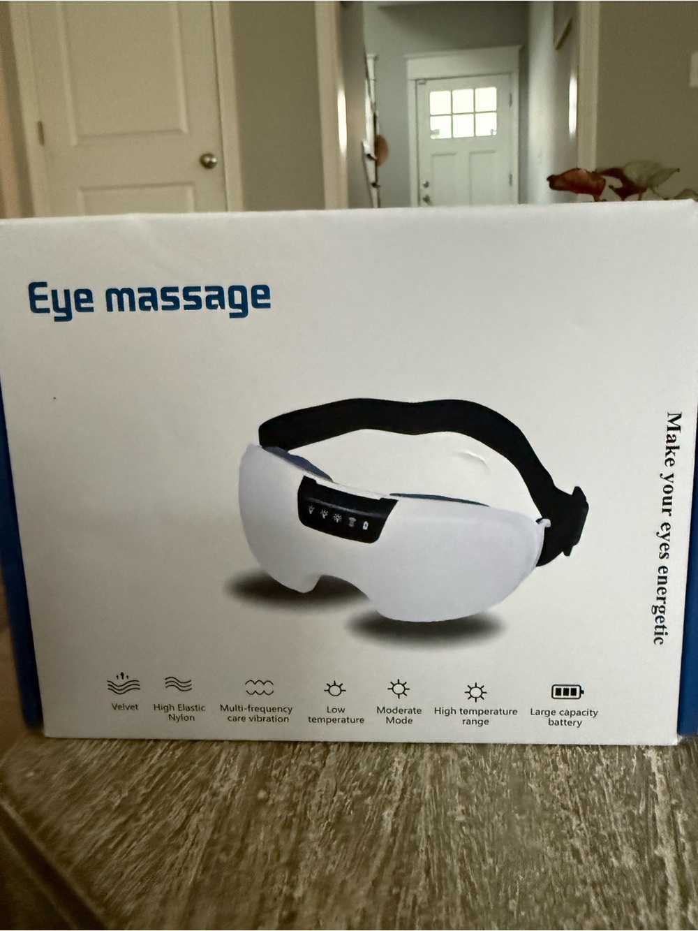White Eye Massage Mask with Adjustable Black Strap - Portable Eye Relaxation